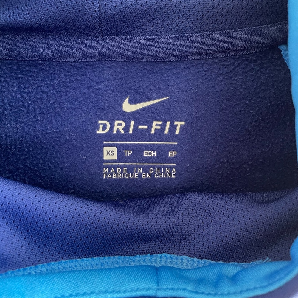 Nike Dri-Fit Sweatshirt - Picture 3 of 3